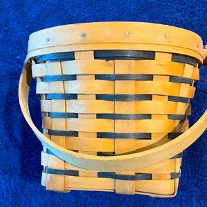 Longaberger 1998 Crawford Barn basket